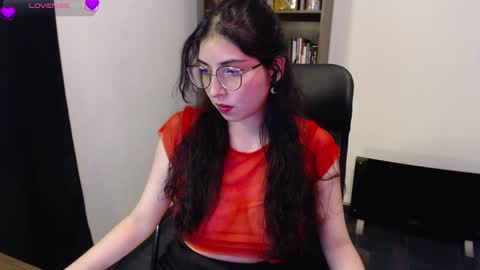 Snapshot of sunflower_uwu chatting on 02.07.25 violetta online show from 02.07.25