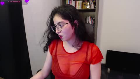 Snapshot of sunflower_uwu chatting on 02.27.25 violetta online show from 02.27.25