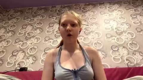 Snapshot of sungpiggott chatting on 07.16.26 sungpiggott online show from 07.16.26