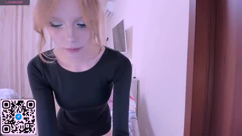 Snapshot of sunkissedsin chatting on 11.14.25 sunkissedsin online show from 11.14.25