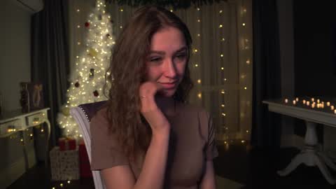 Snapshot of sunnblissett chatting on 12.19.24 Kate online show from 12.19.24