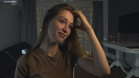 Snapshot of sunnblissett chatting on 02.07.25 Kate online show from 02.07.25