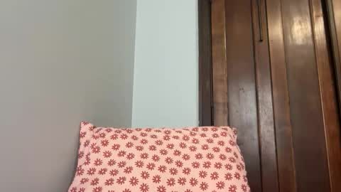 sunneeshellee online show from 05.04.26