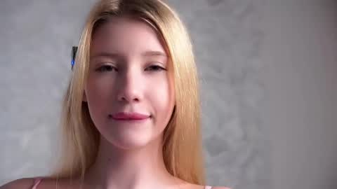 Lily online show from 04.15.26