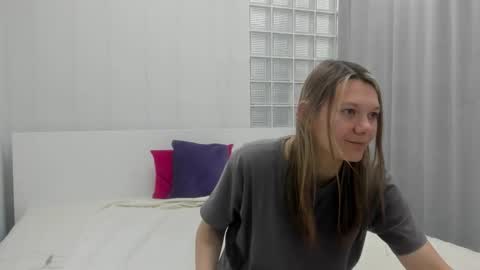 Snapshot of sunny__sammy chatting on 09.13.25 Sammy online show from 09.13.25