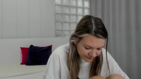 Snapshot of sunny__sammy chatting on 09.30.25 Sammy online show from 09.30.25