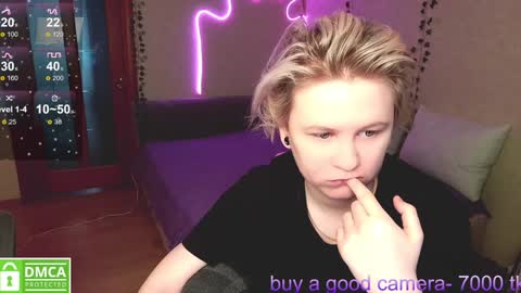 Snapshot of sunny_mood chatting on 01.08.25 sunny mood online show from 01.08.25