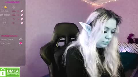 Snapshot of sunny_mood chatting on 02.27.25 sunny mood online show from 02.27.25