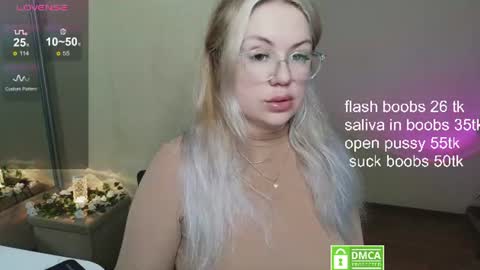 Snapshot of sunny_mood chatting on 07.05.26 sunny mood online show from 07.05.26