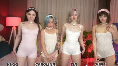 Snapshot of sunnyfia chatting on 09.26.25 Fia - TG - Mia - Alice - online show from 09.26.25