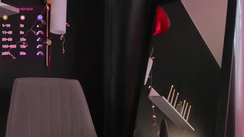 Snapshot of sunnyrisha chatting on 02.14.25 Risha online show from 02.14.25