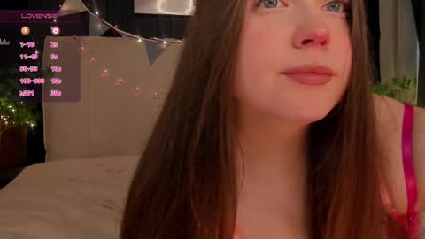 Snapshot of sunnyrisha chatting on 02.15.25 Risha online show from 02.15.25