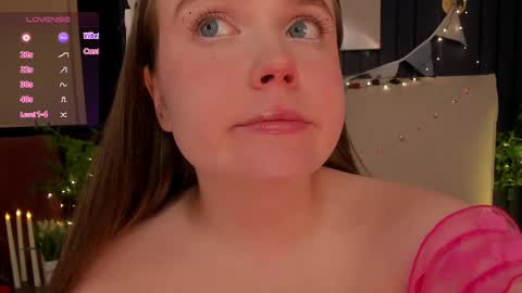 Snapshot of sunnyrisha chatting on 02.15.25 Risha online show from 02.15.25