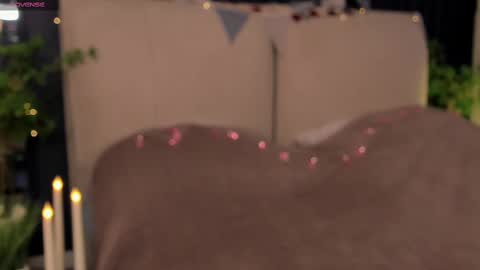 Snapshot of sunnyrisha chatting on 02.17.25 Risha online show from 02.17.25