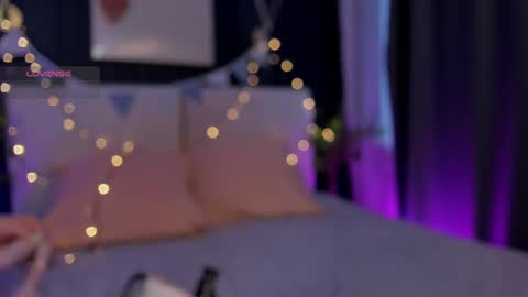 Snapshot of sunnyrisha chatting on 02.22.25 Risha online show from 02.22.25