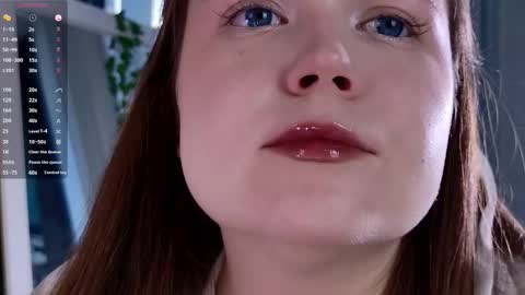 Snapshot of sunnyrisha chatting on 09.30.25 Risha online show from 09.30.25