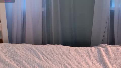 Snapshot of sunnyrisha chatting on 10.17.25 Risha online show from 10.17.25