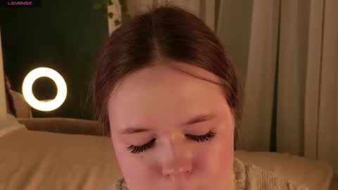 Snapshot of sunnyrisha chatting on 11.21.25 Risha online show from 11.21.25