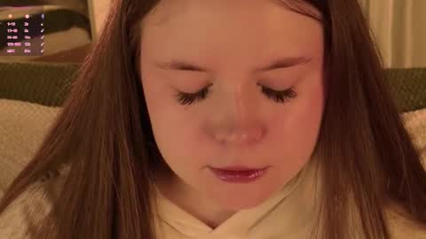 Snapshot of sunnyrisha chatting on 12.15.25 Risha online show from 12.15.25