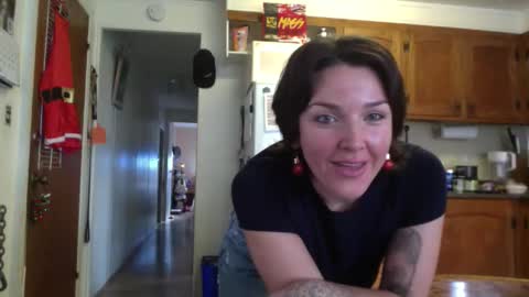 Sunset  online show from 12.15.25