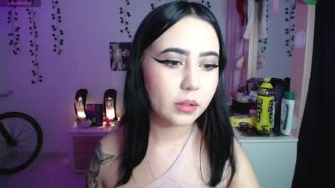 Snapshot of sunset_pienk chatting on 01.11.26 Sunset online show from 01.11.26