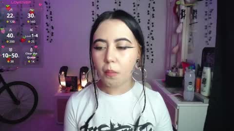 Snapshot of sunset_pienk chatting on 02.06.26 Sunset online show from 02.06.26