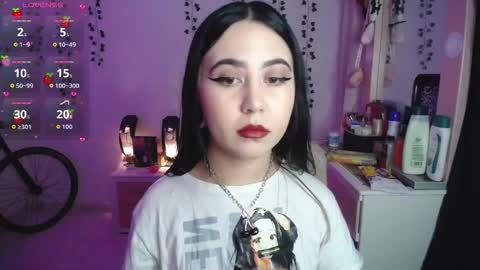 Snapshot of sunset_pienk chatting on 02.10.26 Sunset online show from 02.10.26