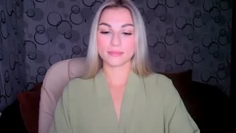 Snapshot of sunsetwithava chatting on 07.19.26 sunsetwithava online show from 07.19.26