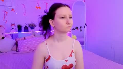 Snapshot of sunshine_blaze chatting on 02.02.26 Alice online show from 02.02.26