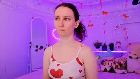 Snapshot of sunshine_blaze chatting on 02.11.26 Alice online show from 02.11.26