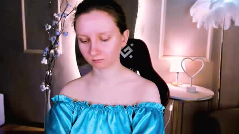 Snapshot of sunshine_blaze chatting on 02.24.26 Alice online show from 02.24.26