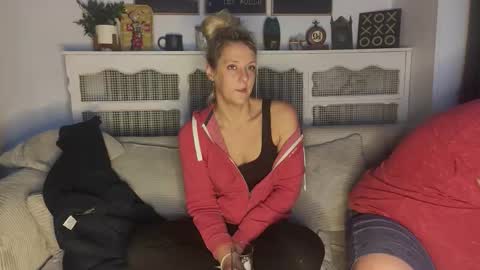 Snapshot of sunshine_diddy chatting on 12.03.25 Ava online show from 12.03.25