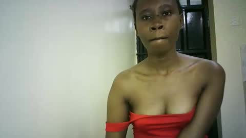 Snapshot of sunshine_g chatting on 10.29.25 Sunshine online show from 10.29.25