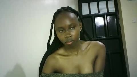 Snapshot of sunshine_g chatting on 11.10.25 Sunshine online show from 11.10.25