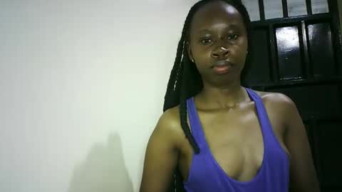 Snapshot of sunshine_g chatting on 11.16.25 Sunshine online show from 11.16.25