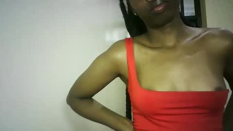 Snapshot of sunshine_g chatting on 11.28.25 Sunshine online show from 11.28.25