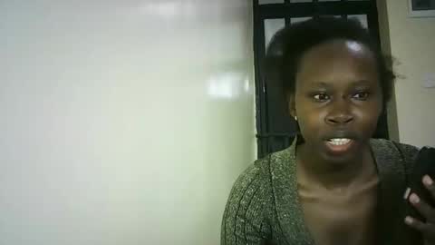 Snapshot of sunshine_g chatting on 12.15.25 Sunshine online show from 12.15.25