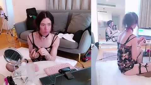 Snapshot of sunshine_sissy chatting on 12.12.24 Sunshine online show from 12.12.24