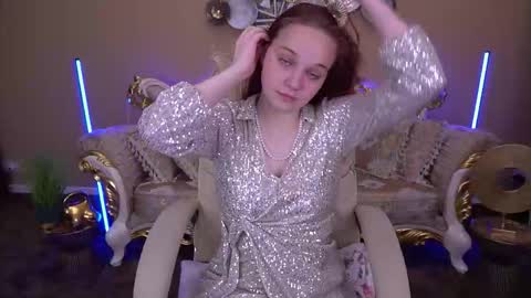 Lola online show from 11.23.25