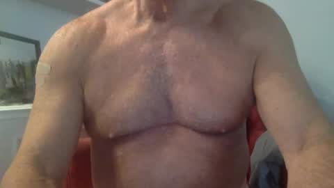 Snapshot of suntrdr077 chatting on 10.26.25 suntrdr077 online show from 10.26.25