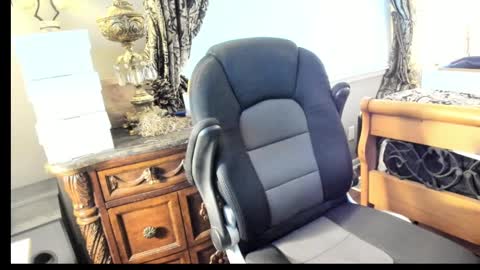 Snapshot of supasoakyou chatting on 12.20.24 supasoakyou online show from 12.20.24