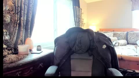 Snapshot of supasoakyou chatting on 12.26.24 supasoakyou online show from 12.26.24