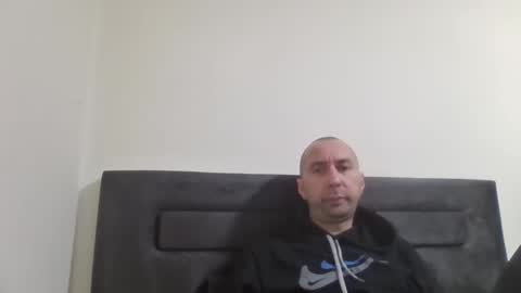 super42835015 online show from 12.31.24