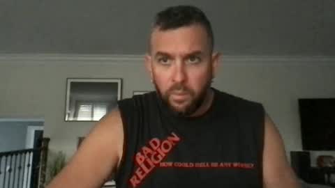 Snapshot of super_jutty chatting on 11.18.25 super_jutty online show from 11.18.25