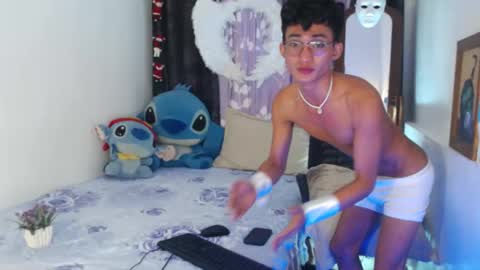 GAY online show from 01.16.25