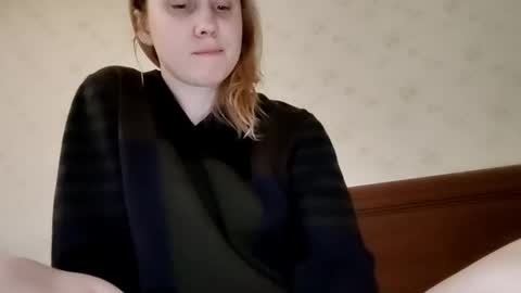 Annie online show from 12.25.24