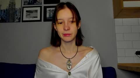 Una online show from 11.21.25