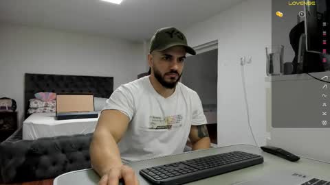 Snapshot of supermanboyxxl chatting on 02.02.26 supermanboyxxl online show from 02.02.26