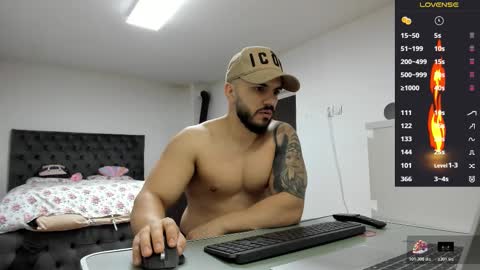 Snapshot of supermanboyxxl chatting on 02.09.26 supermanboyxxl online show from 02.09.26