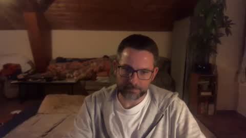 supersquirrel81 online show from 12.15.25